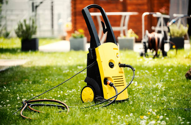 Best Animal Enclosure Cleaning  in Pasadena, CA